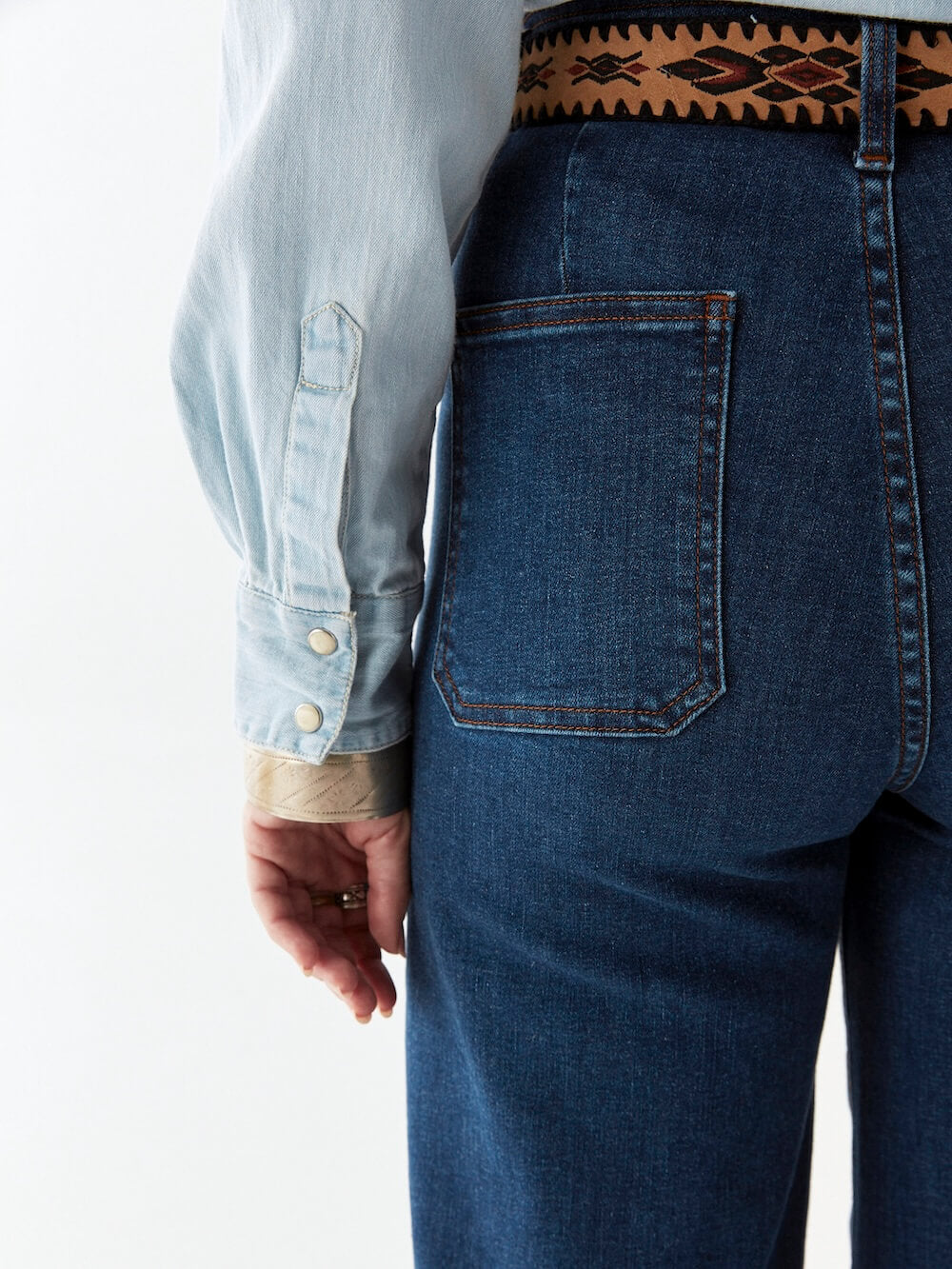 Maison Hotel - Austin Blouse - Mustang Blue