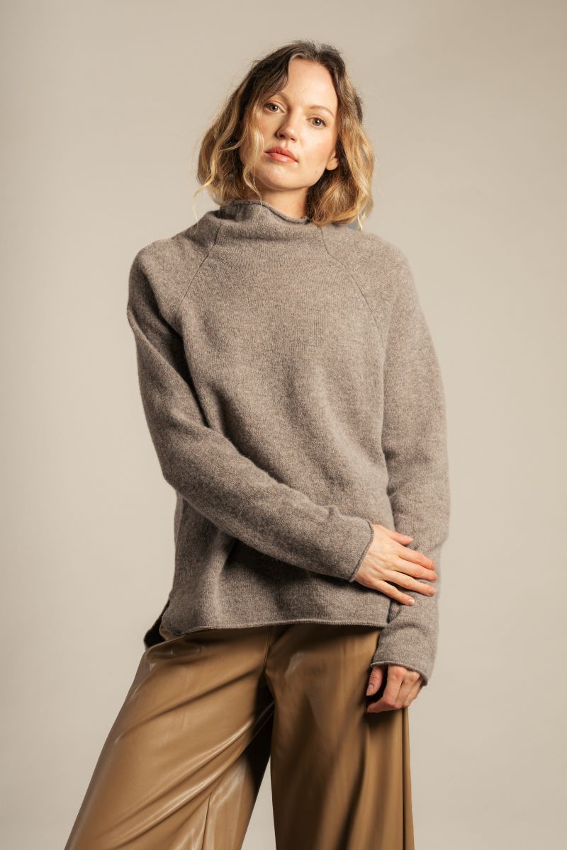 Eribe Corry Raglan Pullover Vole