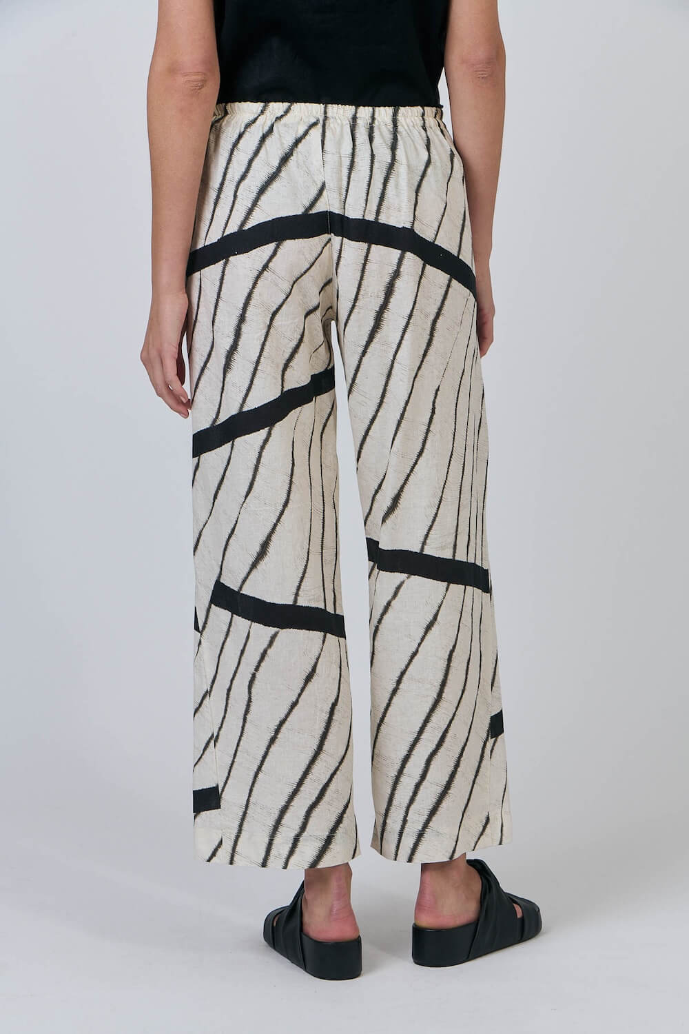 Naturals by O & J - Wide Leg Tailored Pants - Isobars (GA398)