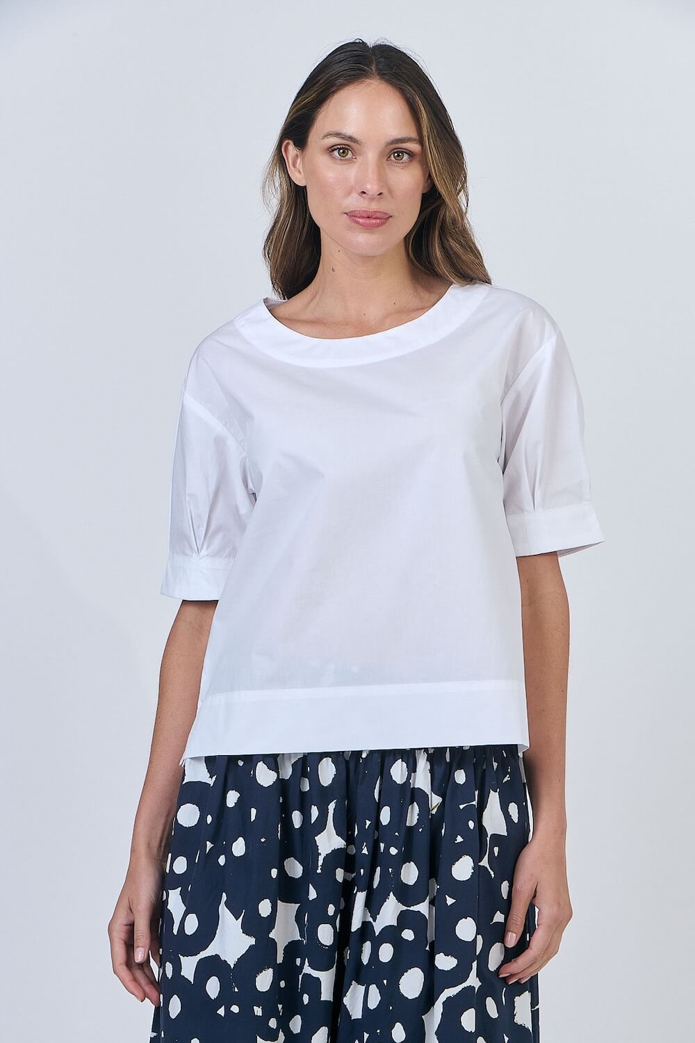 Naturals by O & J - Boat Neck Short Sleeve Cotton Poplin top - White (GA623)