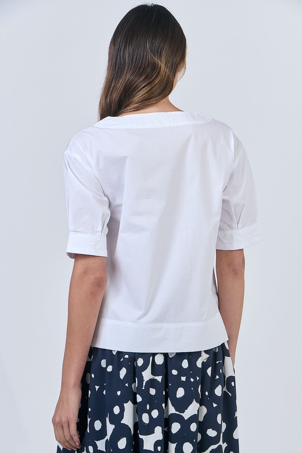 Naturals by O & J - Boat Neck Short Sleeve Cotton Poplin top - White (GA623)