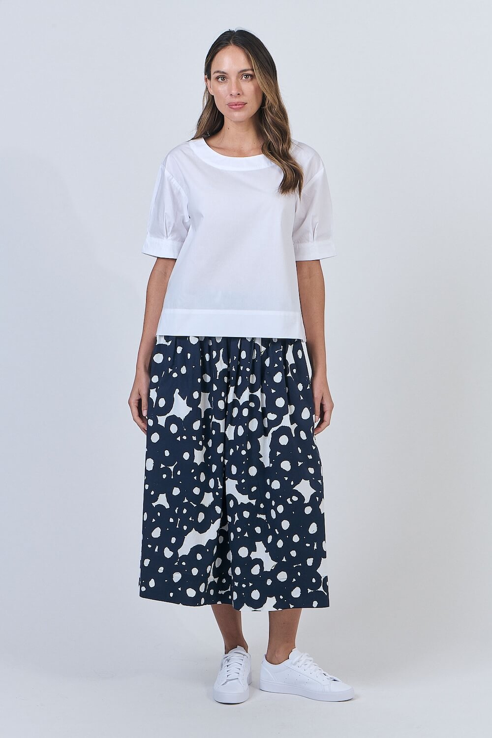 Naturals by O & J - Boat Neck Short Sleeve Cotton Poplin top - White (GA623)