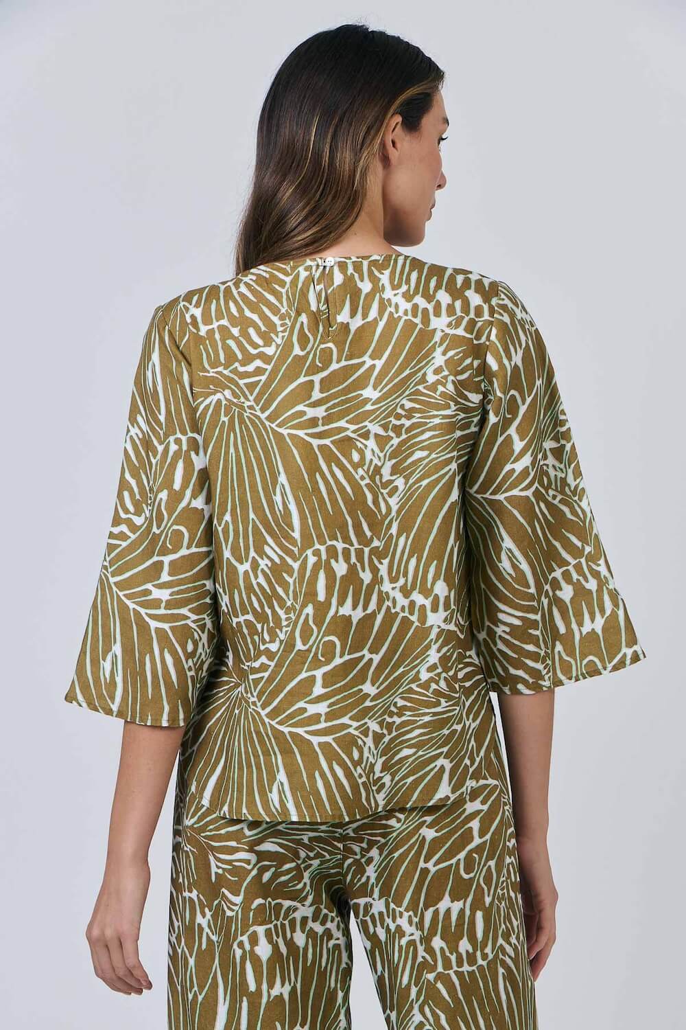 Naturals by O & J - Linen Blouse with 3/4 Sleeves - Windsor (GA636)