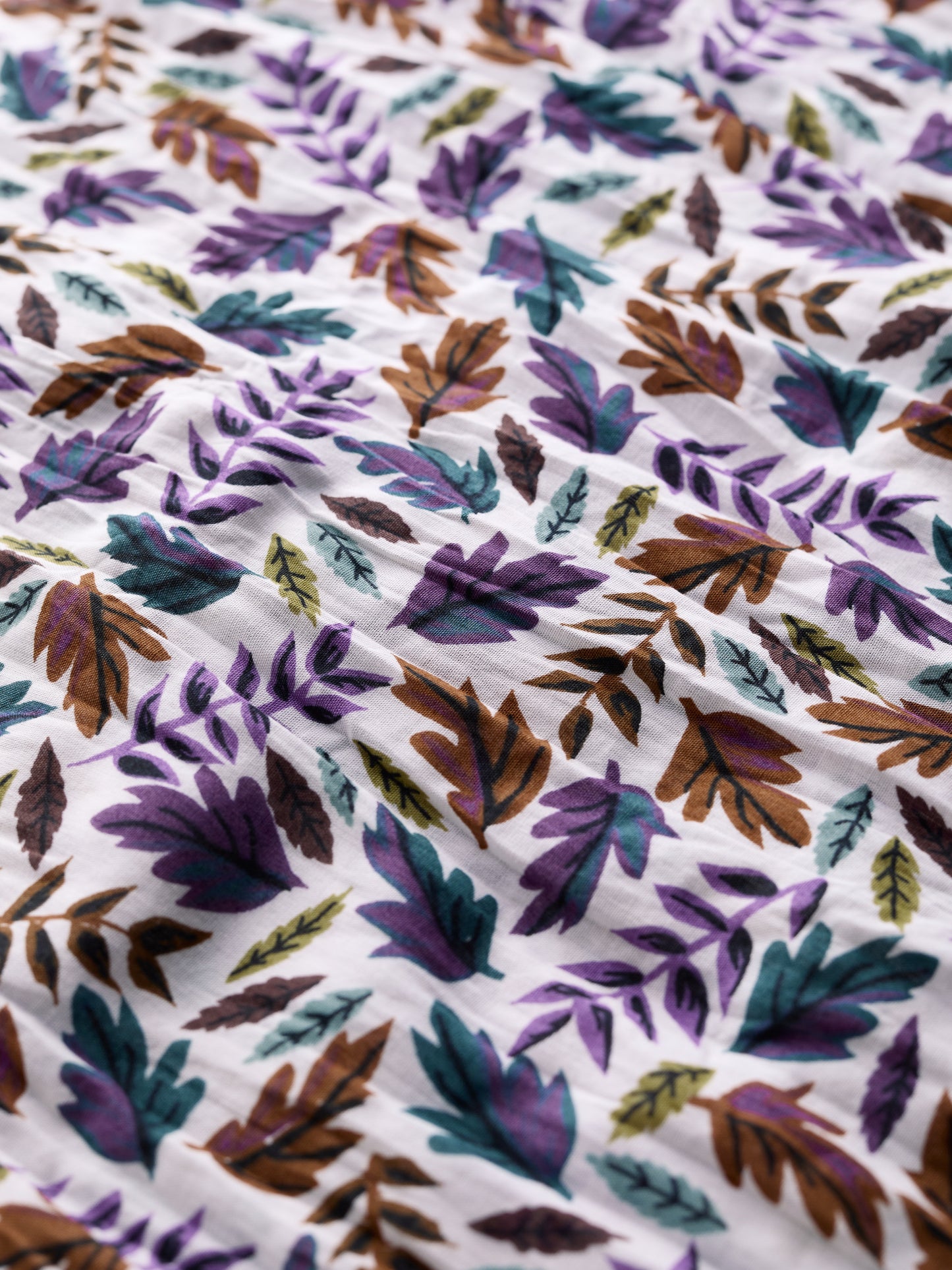 Seasalt 'Larissa Shirt' - Sunlit Leaves Chalk