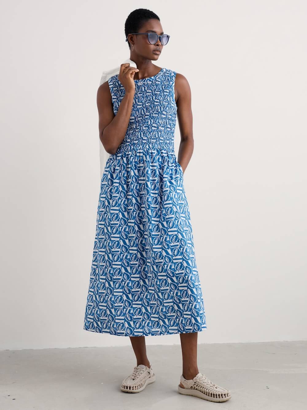 Seasalt - Sleeveless Meadowswest Dress - Leaf Patch Sailor