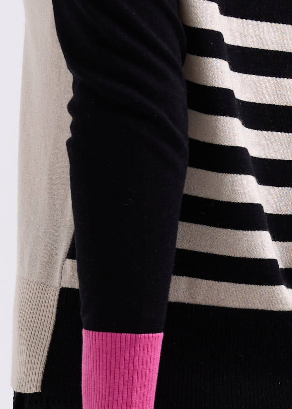 Zaket & Plover - Split Cardi - Black ZP7704