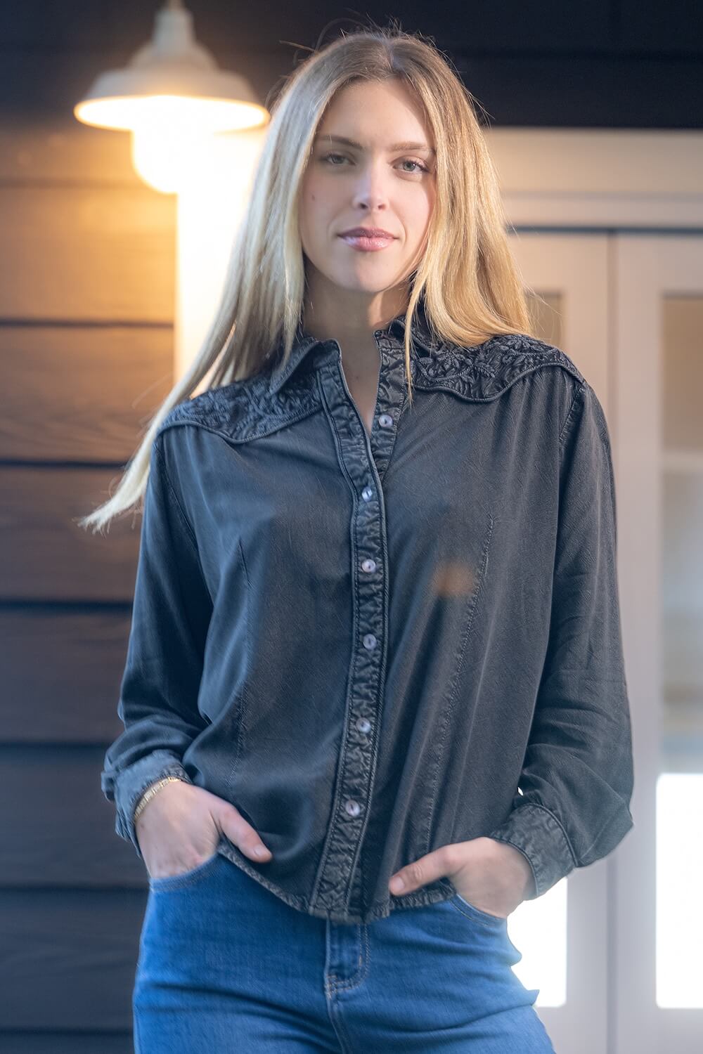 Cienna - Jessie Shirt - Black