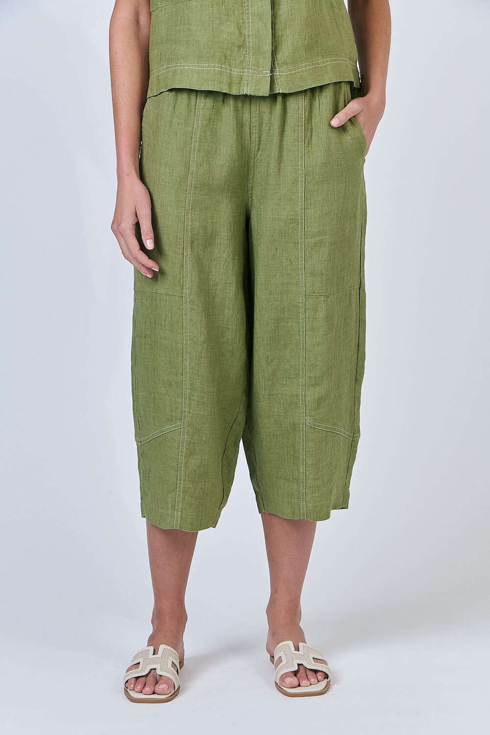 Naturals by O & J - Straight Leg 3/4 Linen Pants - Moss (GA476)