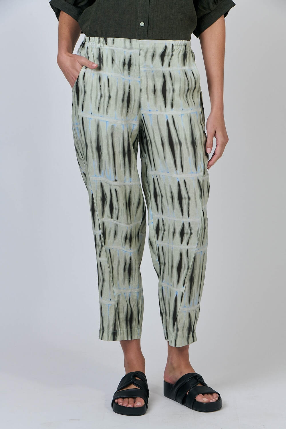Naturals by O & J - Cropped Trousers - Exposure (GA618-B)