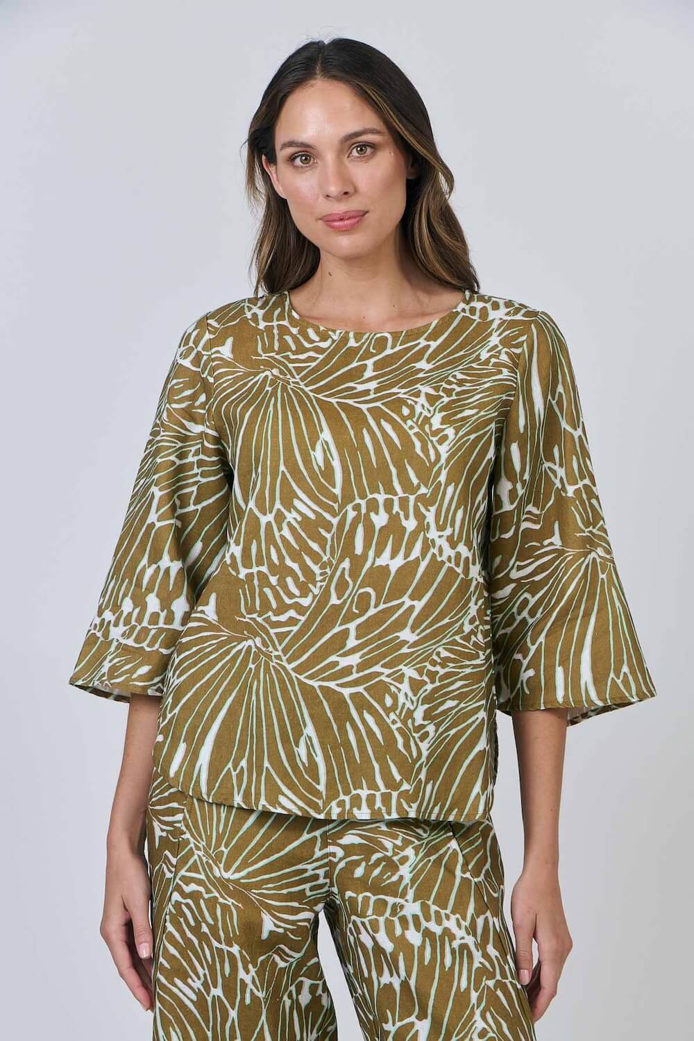Naturals by O & J - Linen Blouse with 3/4 Sleeves - Windsor (GA636)