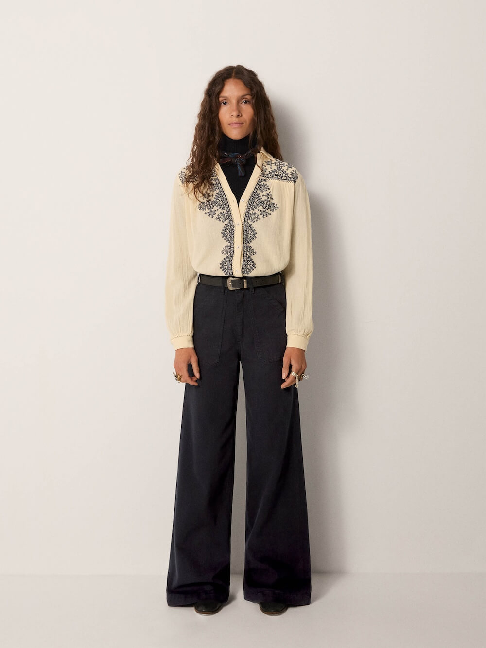 Maison Hotel - Amrit Blouse - Navy Blue