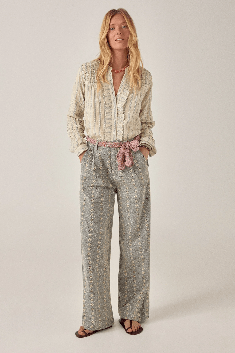 Maison Hotel - Elta Blouse - Cloud Thread