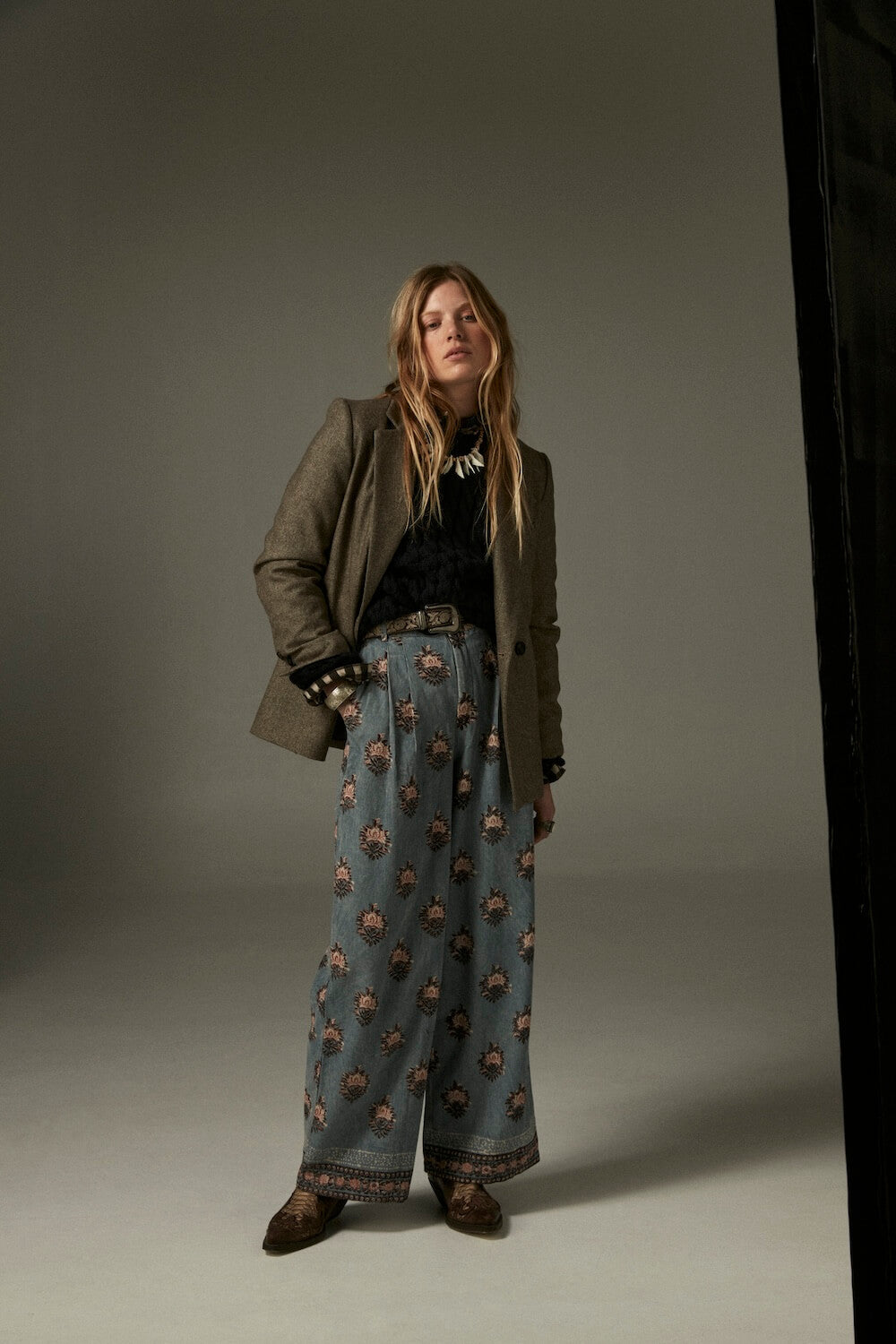 Maison Hotel - Jimmy Pant - Cerulean Mist