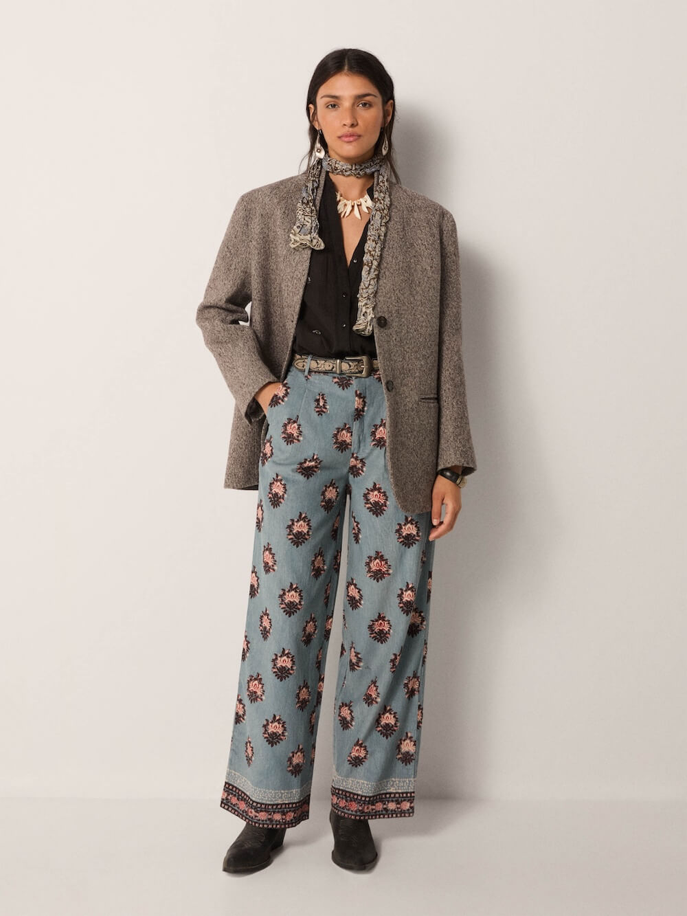 Maison Hotel - Jimmy Pant - Cerulean Mist