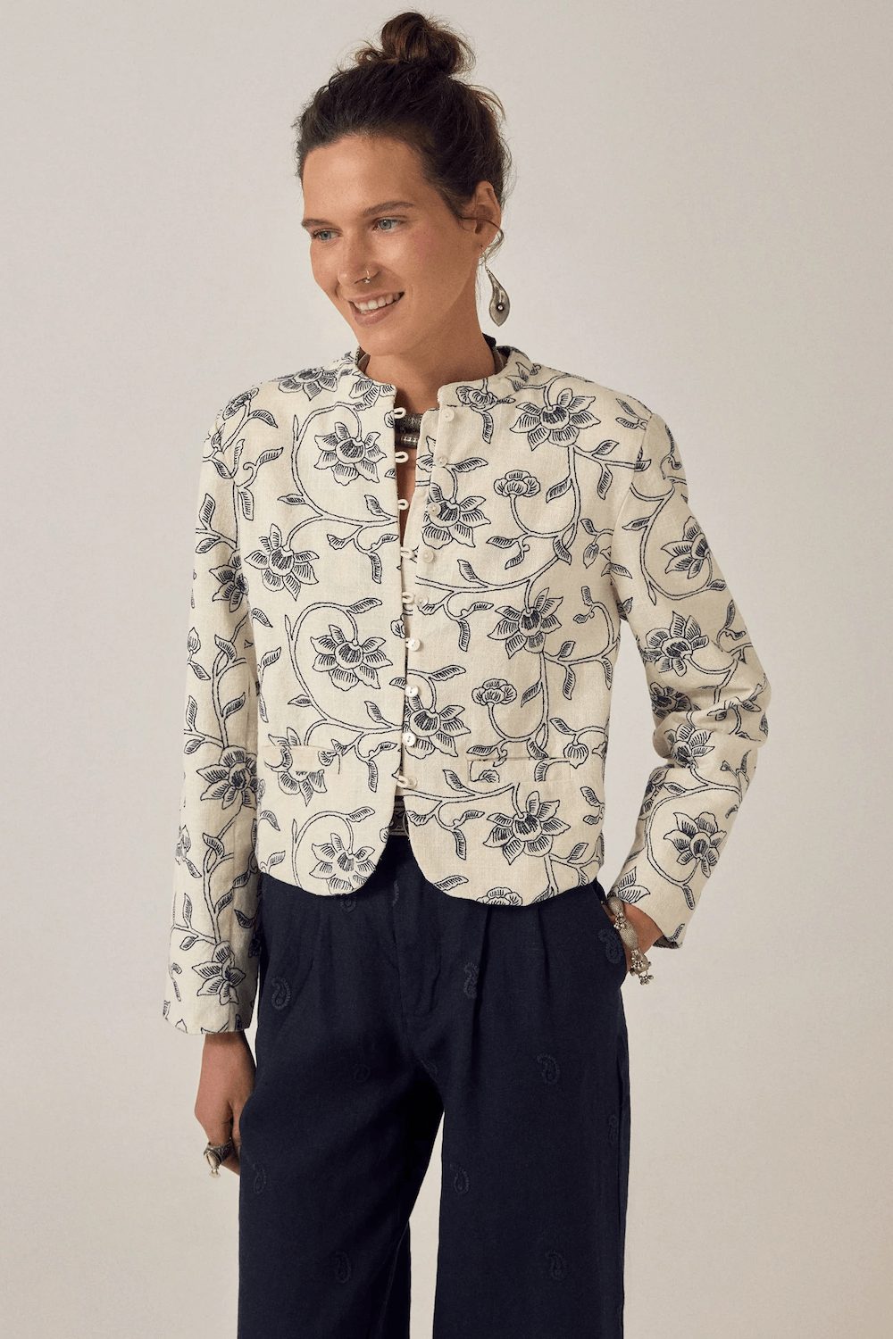 Maison Hotel - Masako Jacket - White Fuji