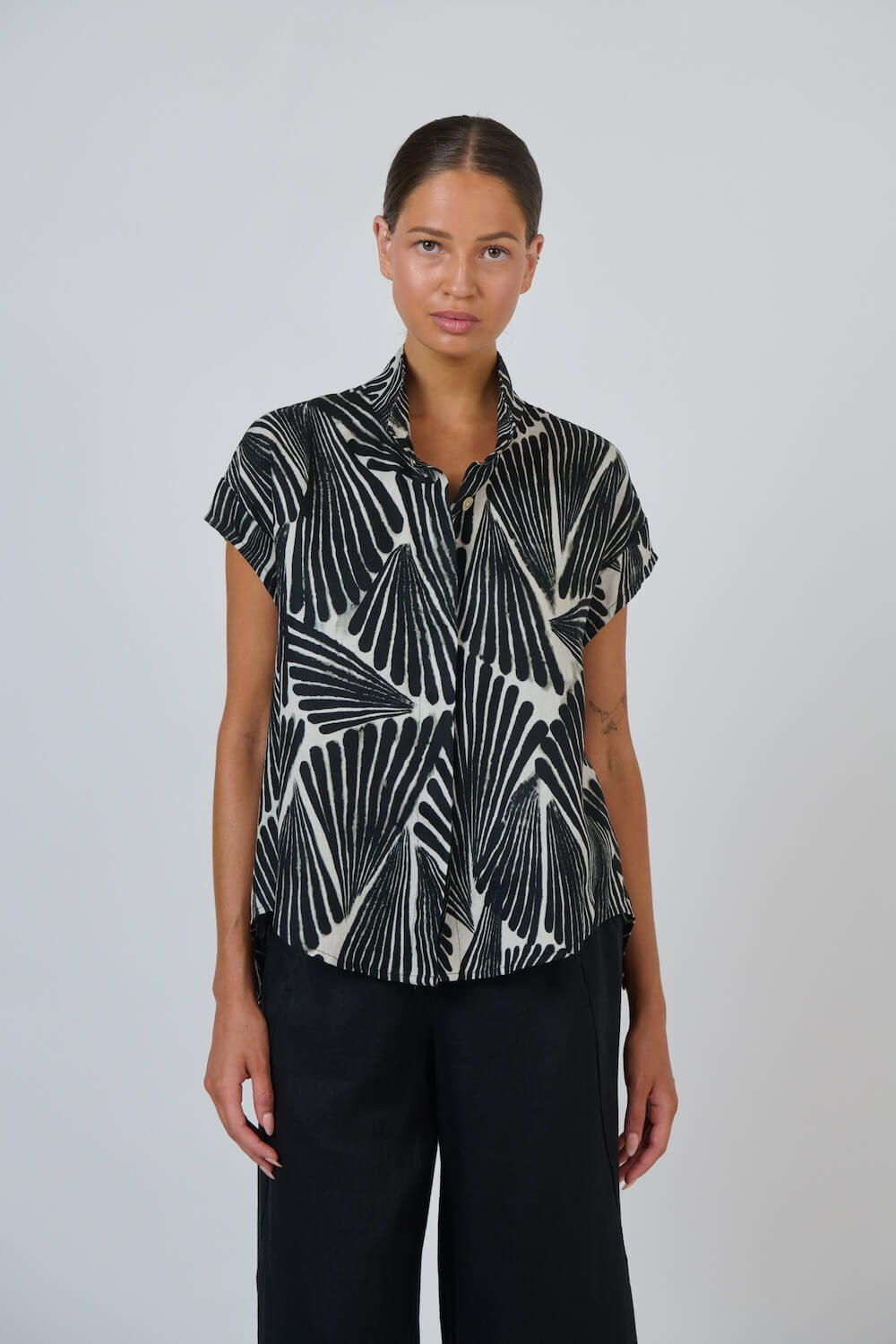 Naturals by O & J - Cap Sleeve Blouse (GA632) - Folies