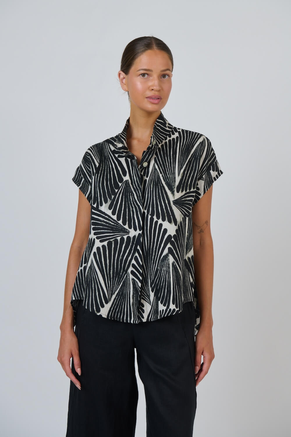 Naturals by O & J - Cap Sleeve Blouse (GA632) - Folies