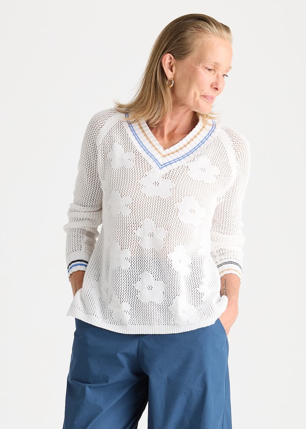 Zaket & Plover - Floral Pointelle Vee - White (ZP8813)