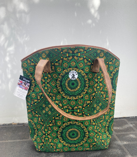 Shwe Cooler Bag Green